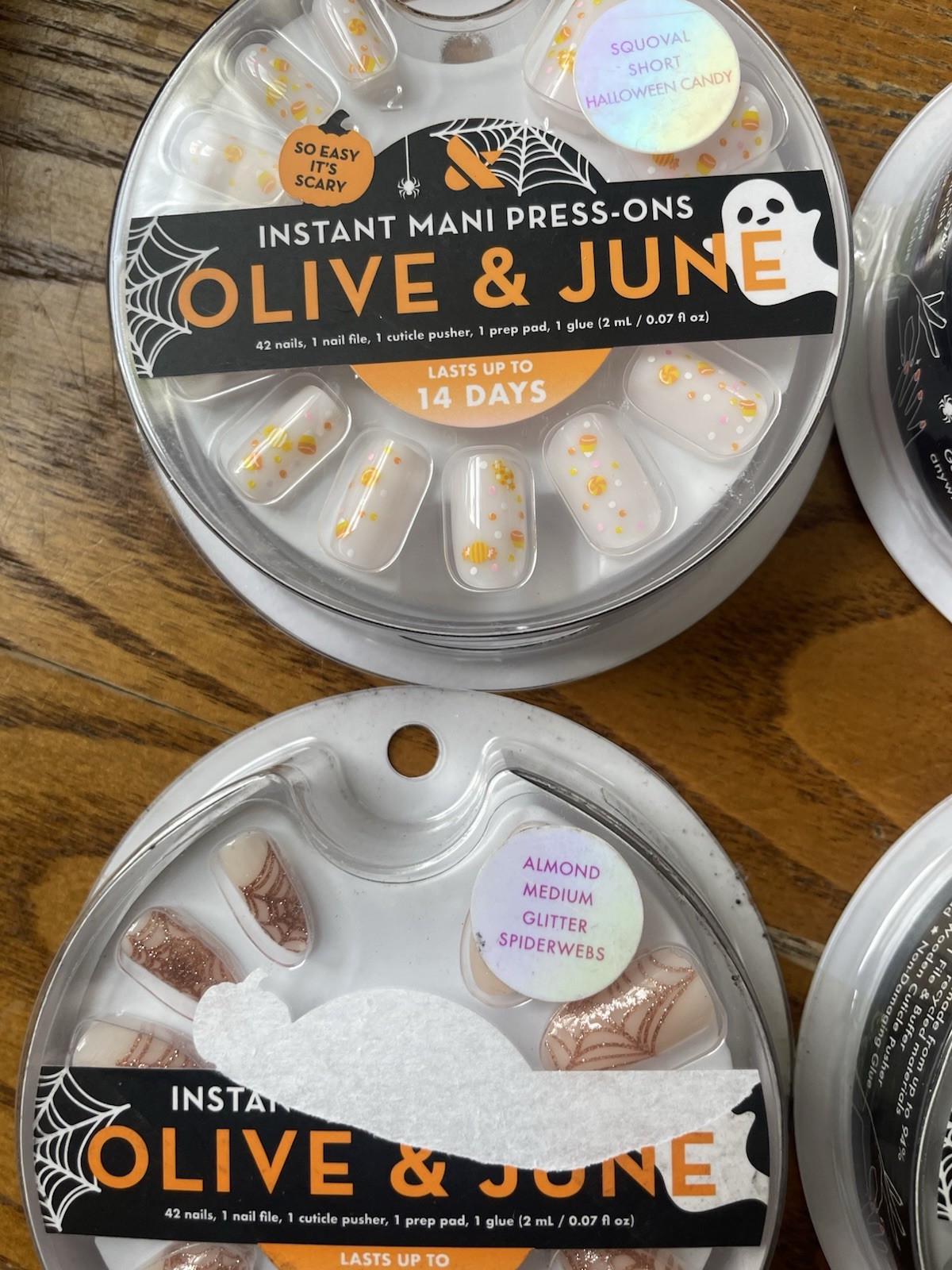 4 Sets of Olive & June Press On Mani Nails Assorted Design Halloween Spooky NEW