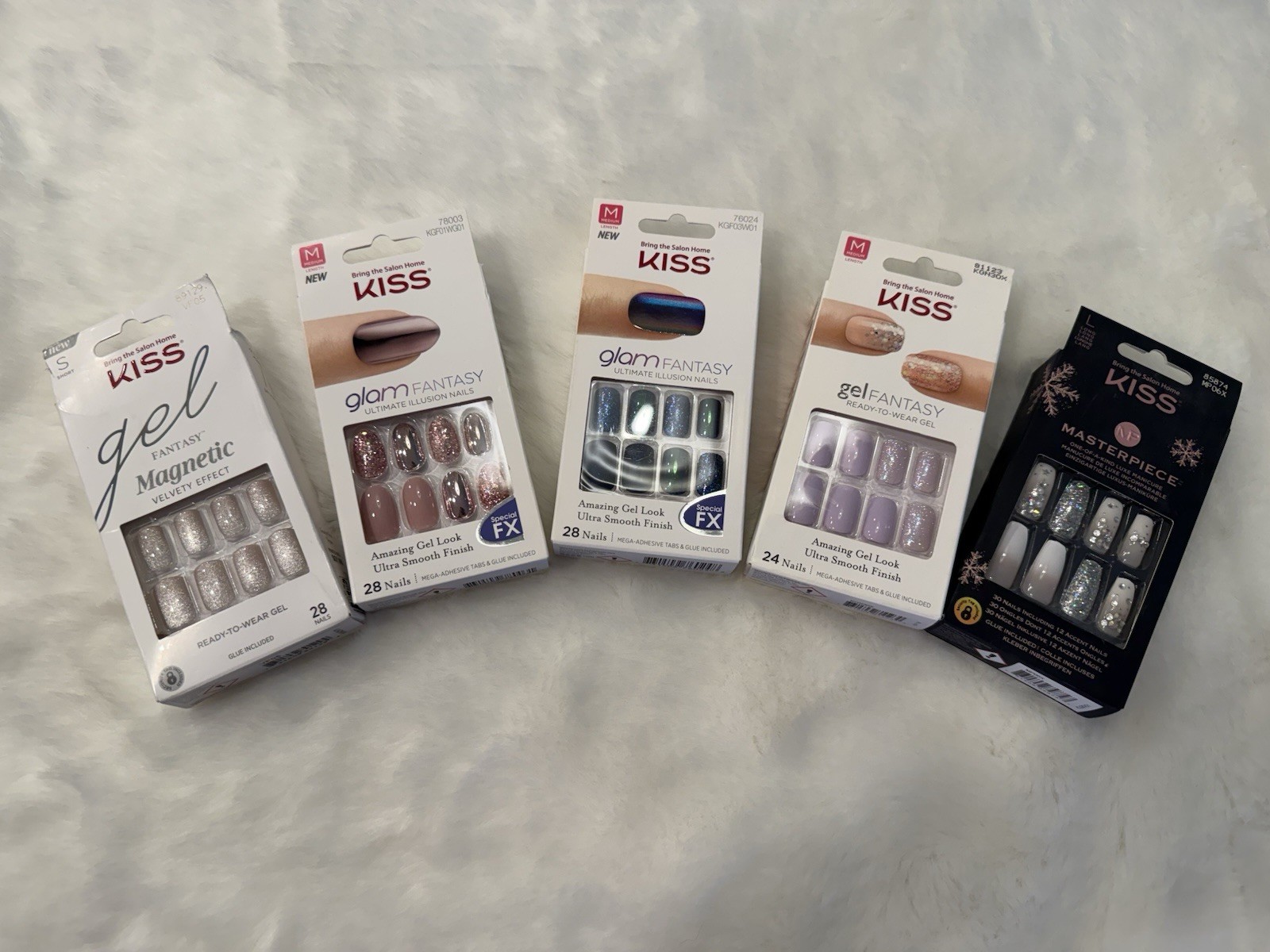 ( lot of 300 )sets of KISS NAILS, Assorted Press-On Nail