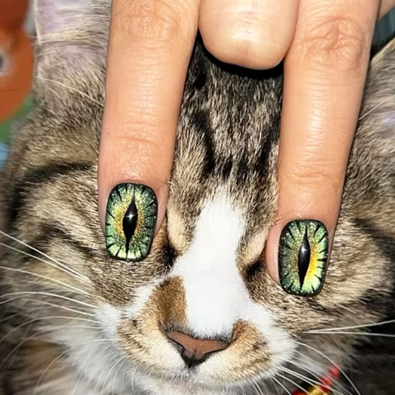 48Pcs-Green Cat Eye Glitter Press on Nails Glossy Short Square Nail Art Set