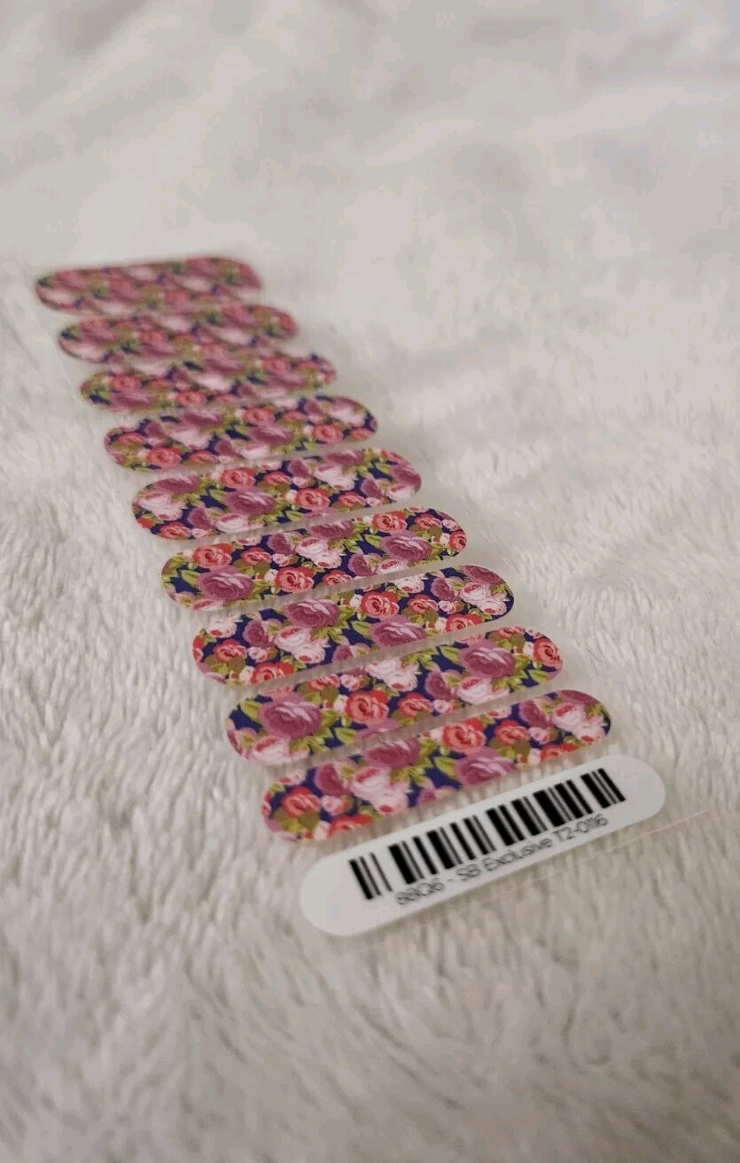 Jamberry HALF SHEETS Lot Of 22 METALLIC, GLITTER, & CLEAR!!! Easy NAIL ART