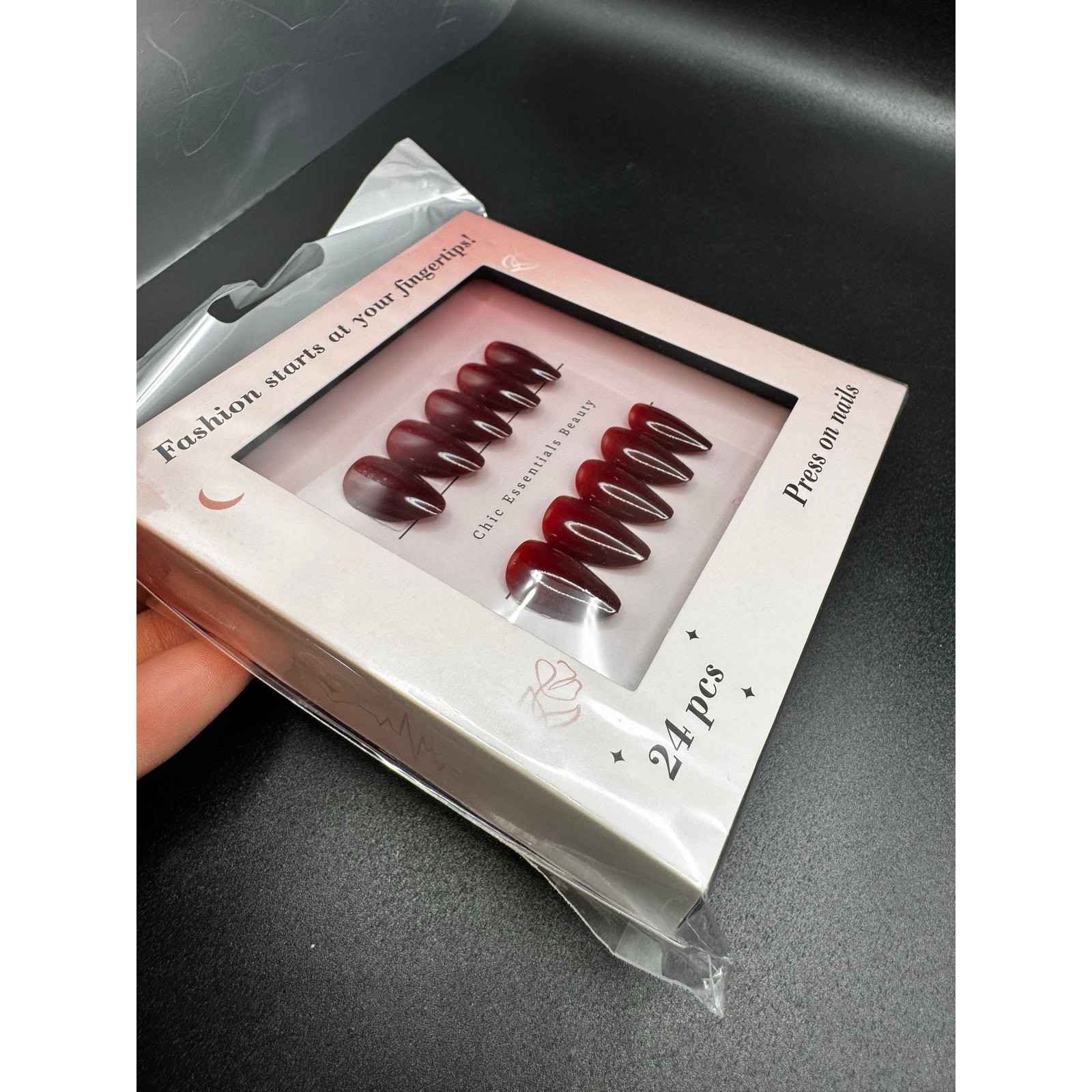 NWT Burgundy Press on nails almond shape medium length- 24pc