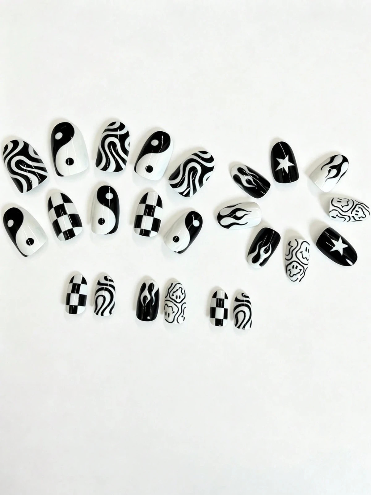 24PCS Y2K Alien Press On Nails Short Oval UFO Rainbow Space Full Cover Reusable