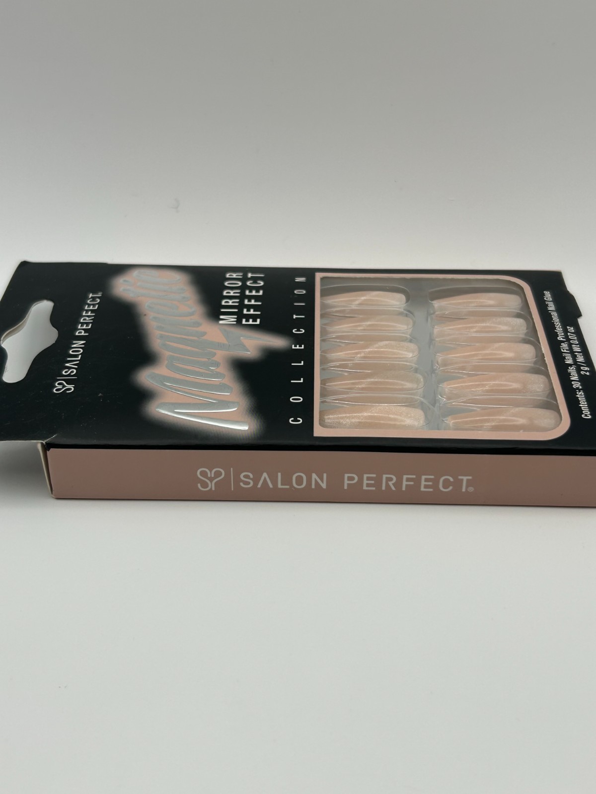 Salon Perfect Magnetic Mirror Effect Nails – 30pc Press On Set – Nude/Champagne
