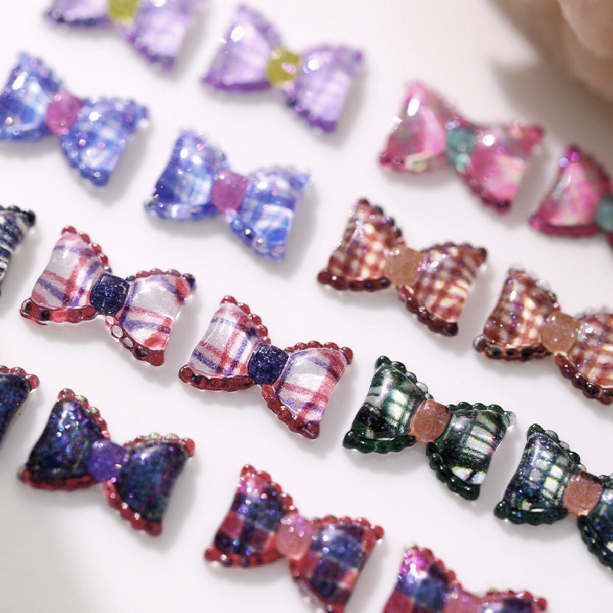 [DDP] 16pcs 3D Glitters Plaid Bow Acrylic Nail Art Resin Decoration