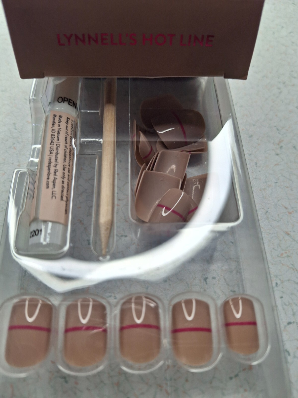 Red Aspen Reuseable Short Square Beige w/ Pink line Lynnel’s Hot Line