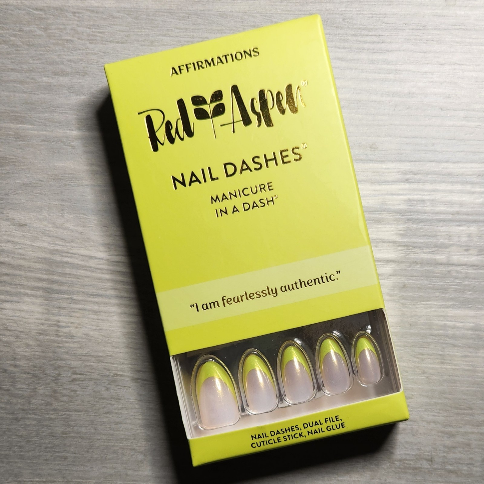 Press On Nails Shantel is Fearless Fall Winter Christmas Holiday Dash Red Aspen
