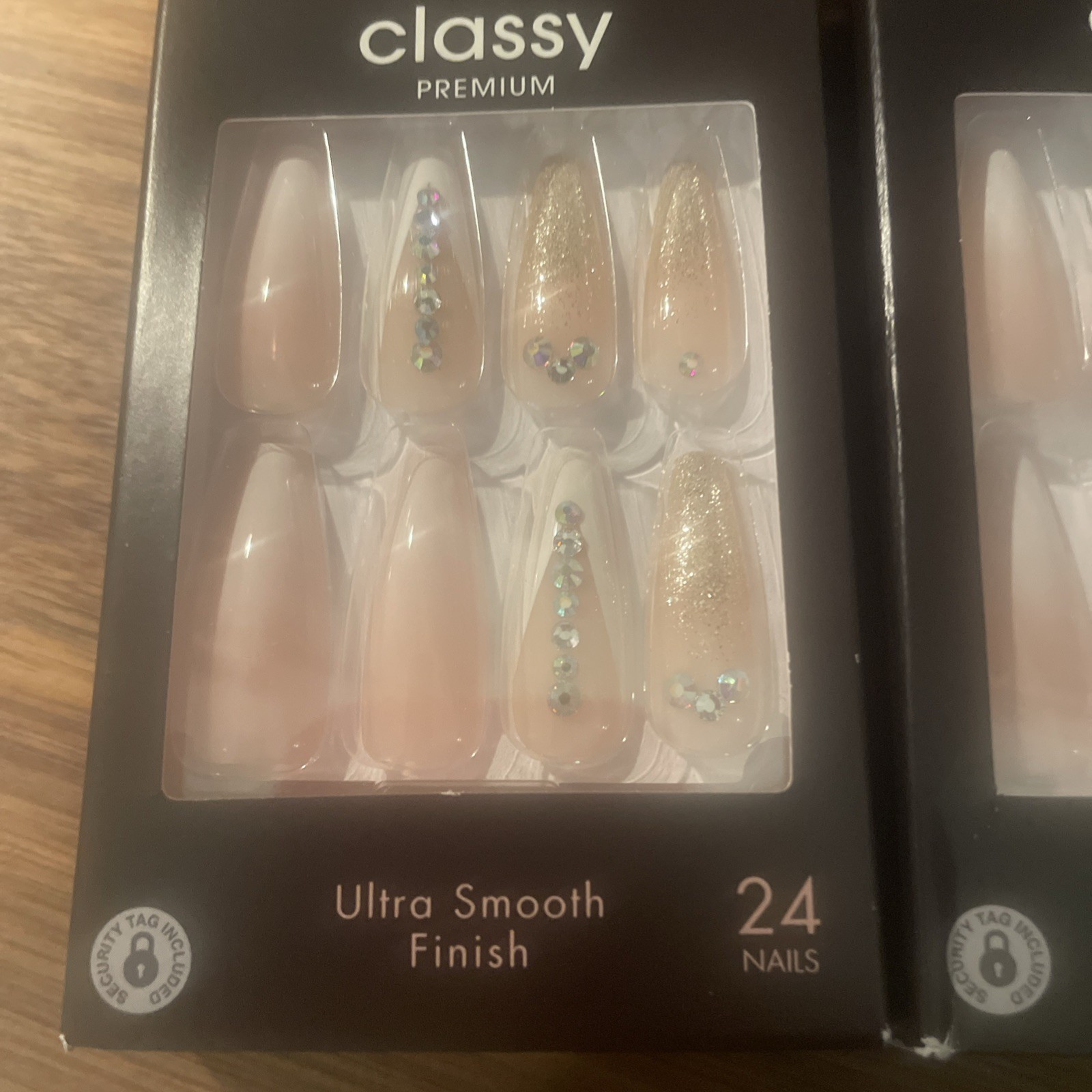 KISS Classy Premium Shiny Bling Nails Glue Not Included Nib 24 Ct 2 Packs