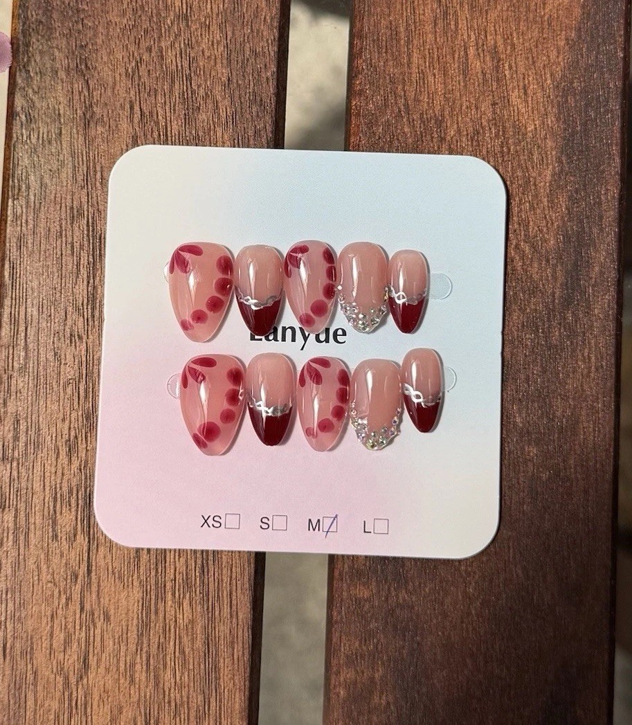 Press-on Nails Medium Size Bundle – 5 Sets of press on nails short length