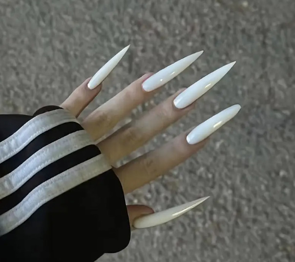 24 Pcs Press-On Nails Extra Long Stiletto Glossy – Solid White