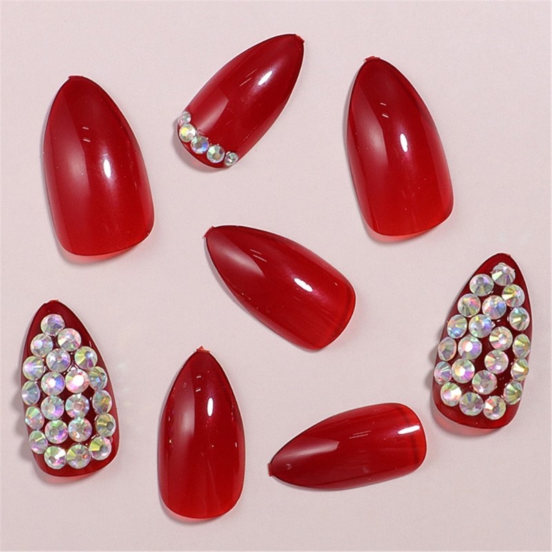 24 Pieces Trendy False Nail Full Cover on Nail Manicure for Any Occasion