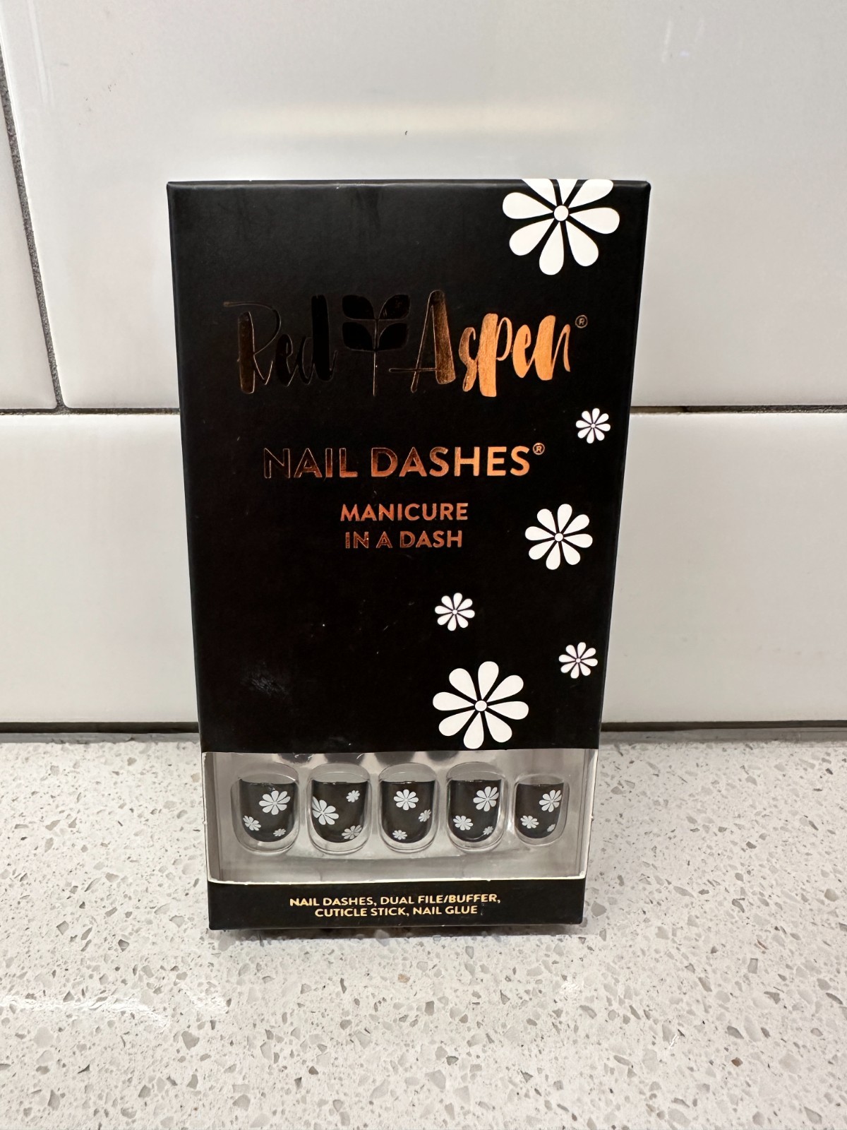 Red Aspen Press On Nails – Choose Your Dash – Buy more and save!
