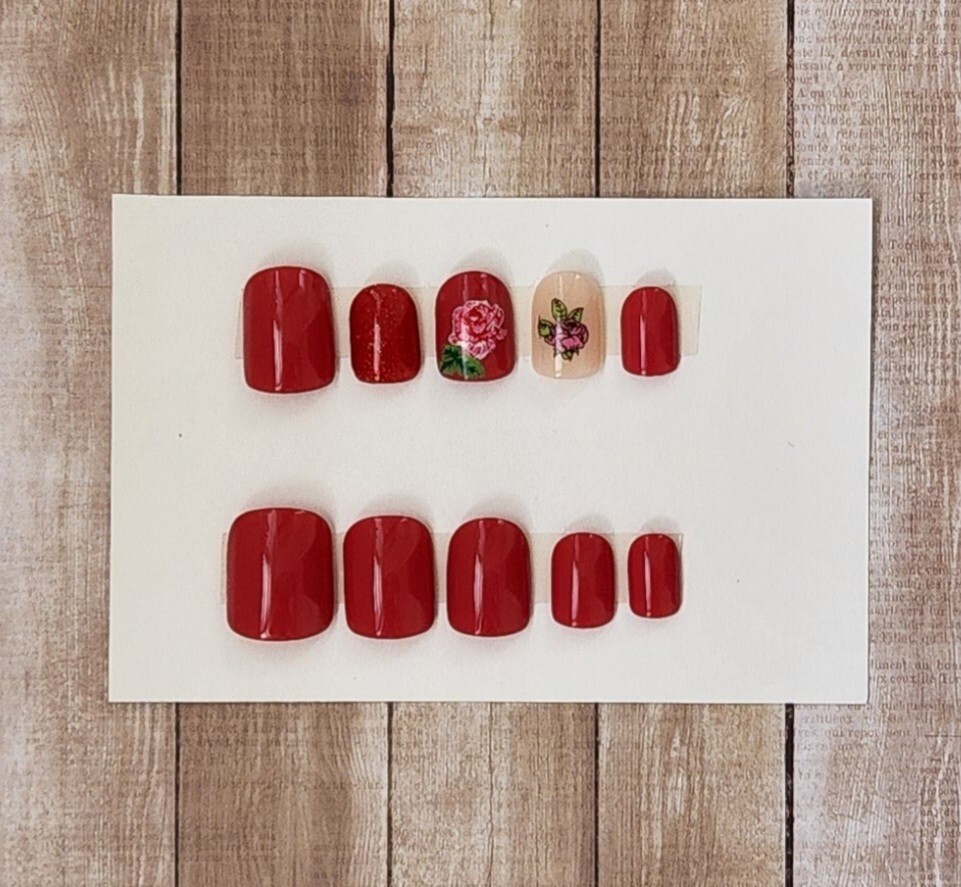 Custom Press On Handmade Gel Nails Red Roses Glitter Accent Square Short 20 Tips