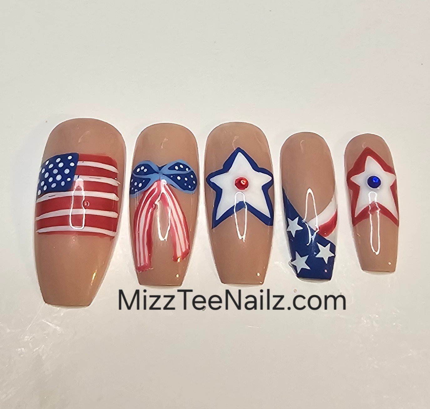 Press-On Nail Set # 106: Freedom