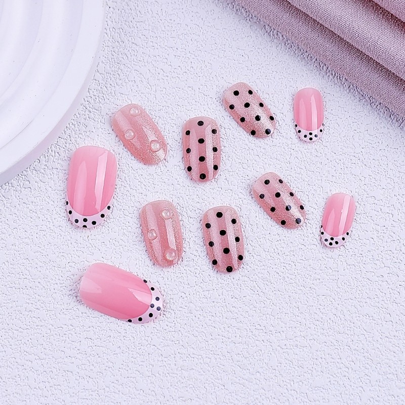 Fashionable Cats Eye Dot Press On Nail Set Of 24 Long Lasting Shine For Parties