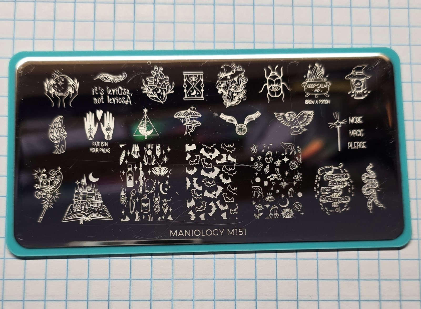 MANIOLOGY M151 Harry Potter Nail Stamp Plate bat cauldron spellbook Hocus Pocus