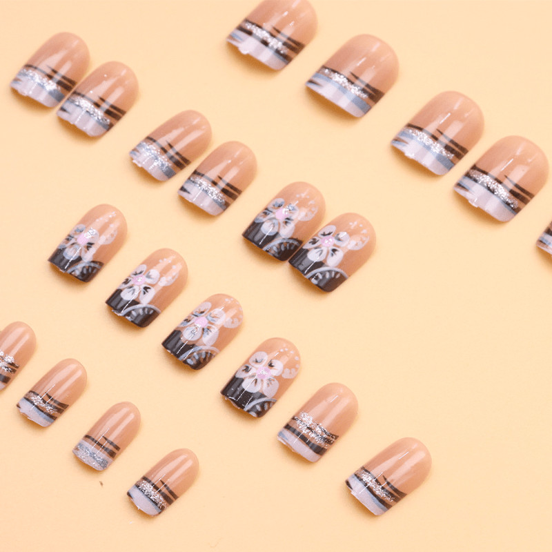 48 pieces of short square nail black and white flower French wearing nail art