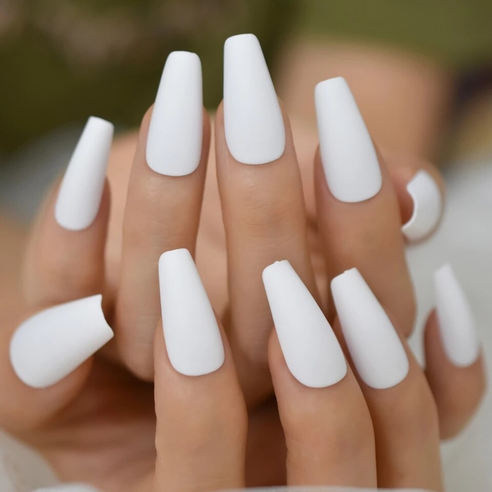 Press on Nails kit with glue Matte Coffin white maroon green black