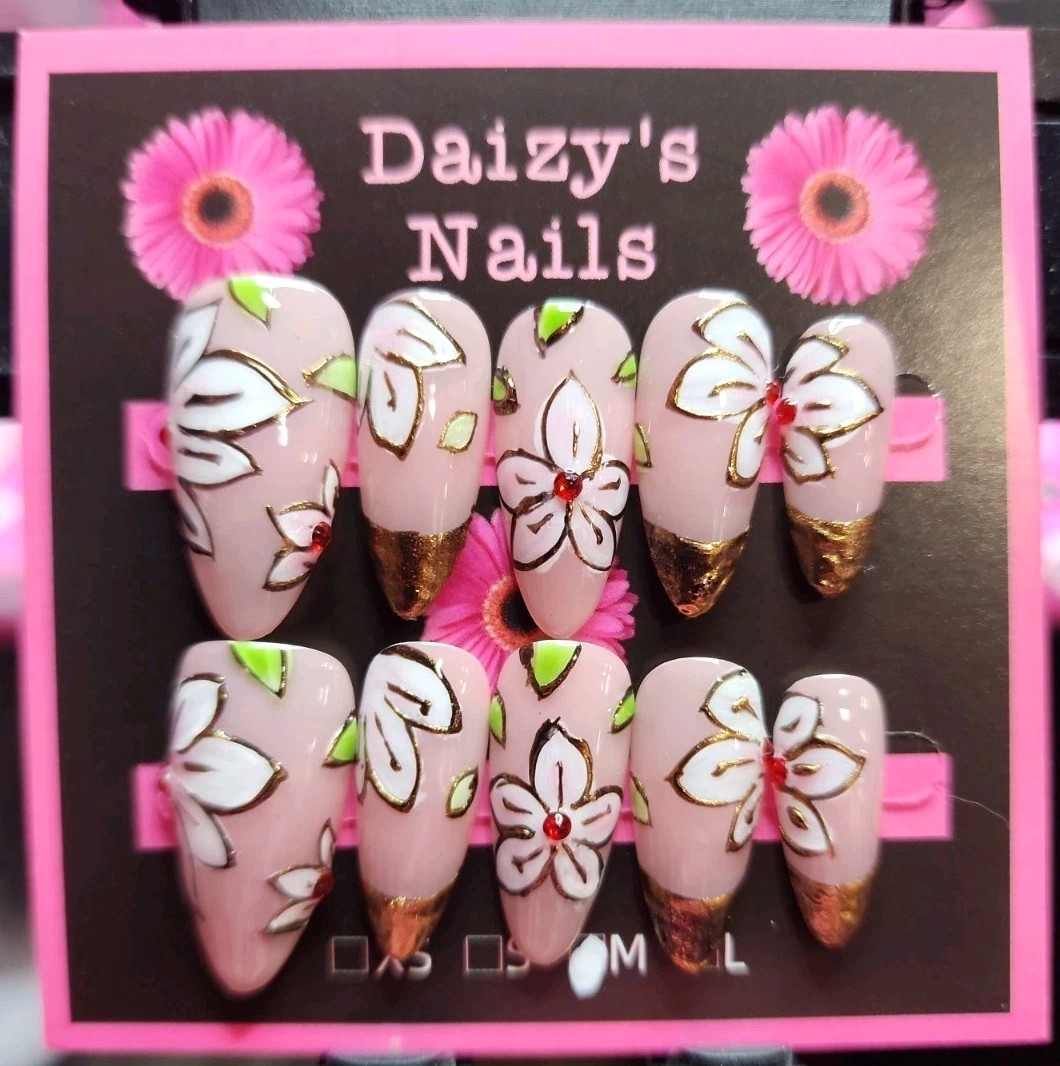 Medium Size Press-on Nail 10Pc Set Handmade Almond Gold Tip Floral 2.5 Cm Length