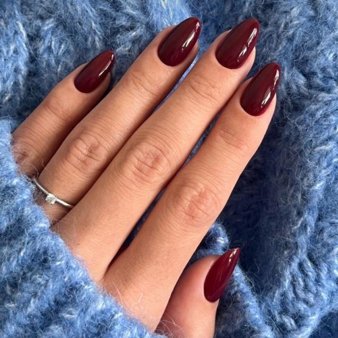 Handmade Press On Nail Almond Set Glossy Solid Color French Minimalist Daily