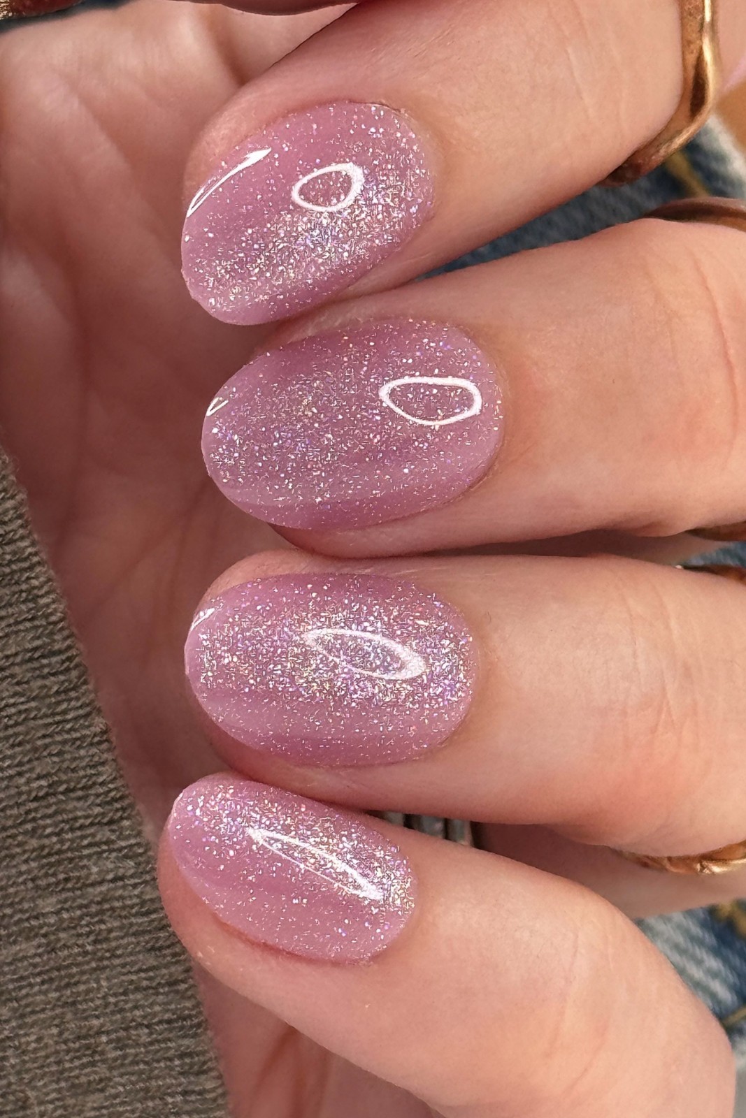 Red Aspen Press On Nails- Santa’s Squad: Prancer-Short-Almond -Pink -Cat Eye