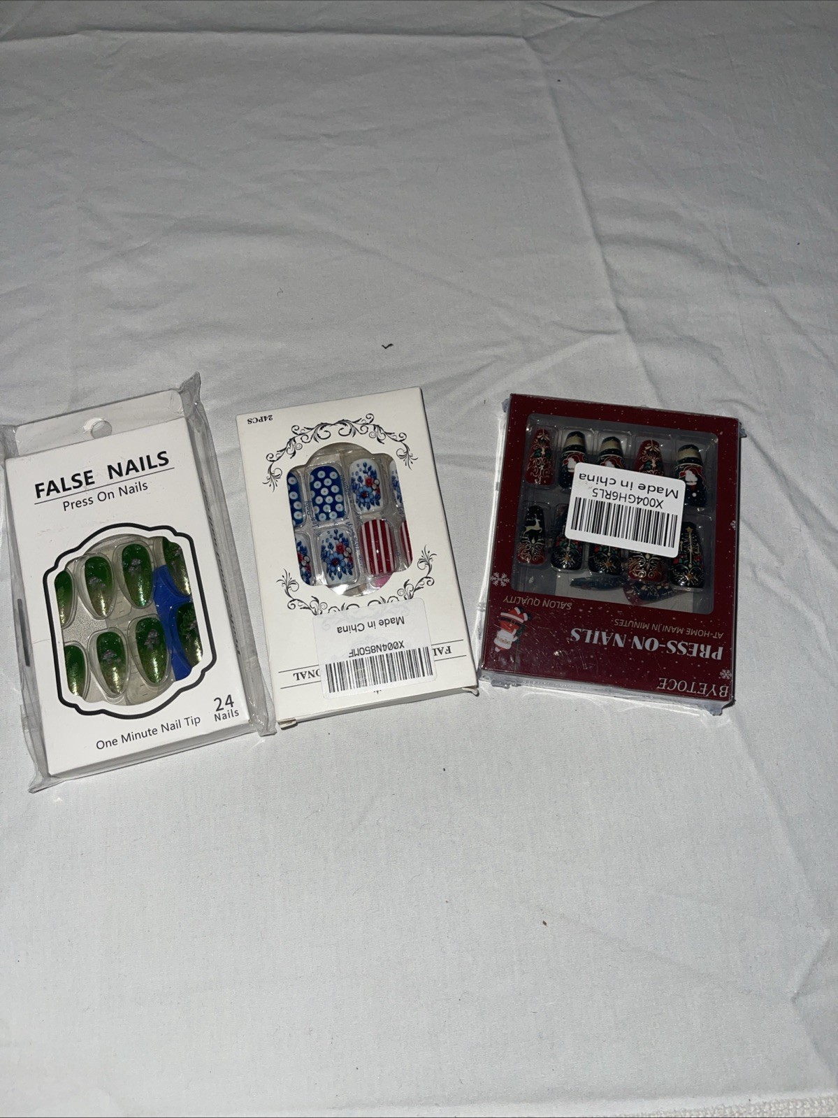 Press On nails Lot Of 3 Packs / Christmas / Green / Flowers