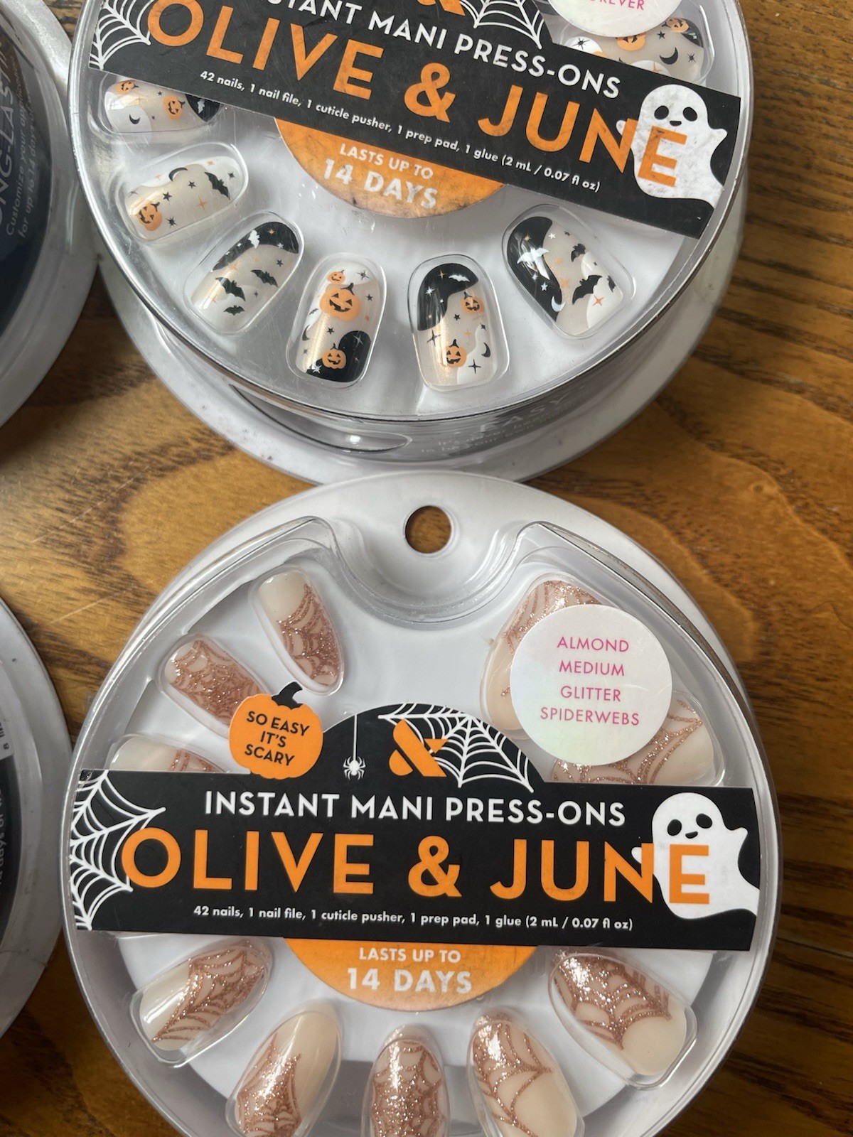 4 Sets of Olive & June Press On Mani Nails Assorted Design Halloween Spooky NEW