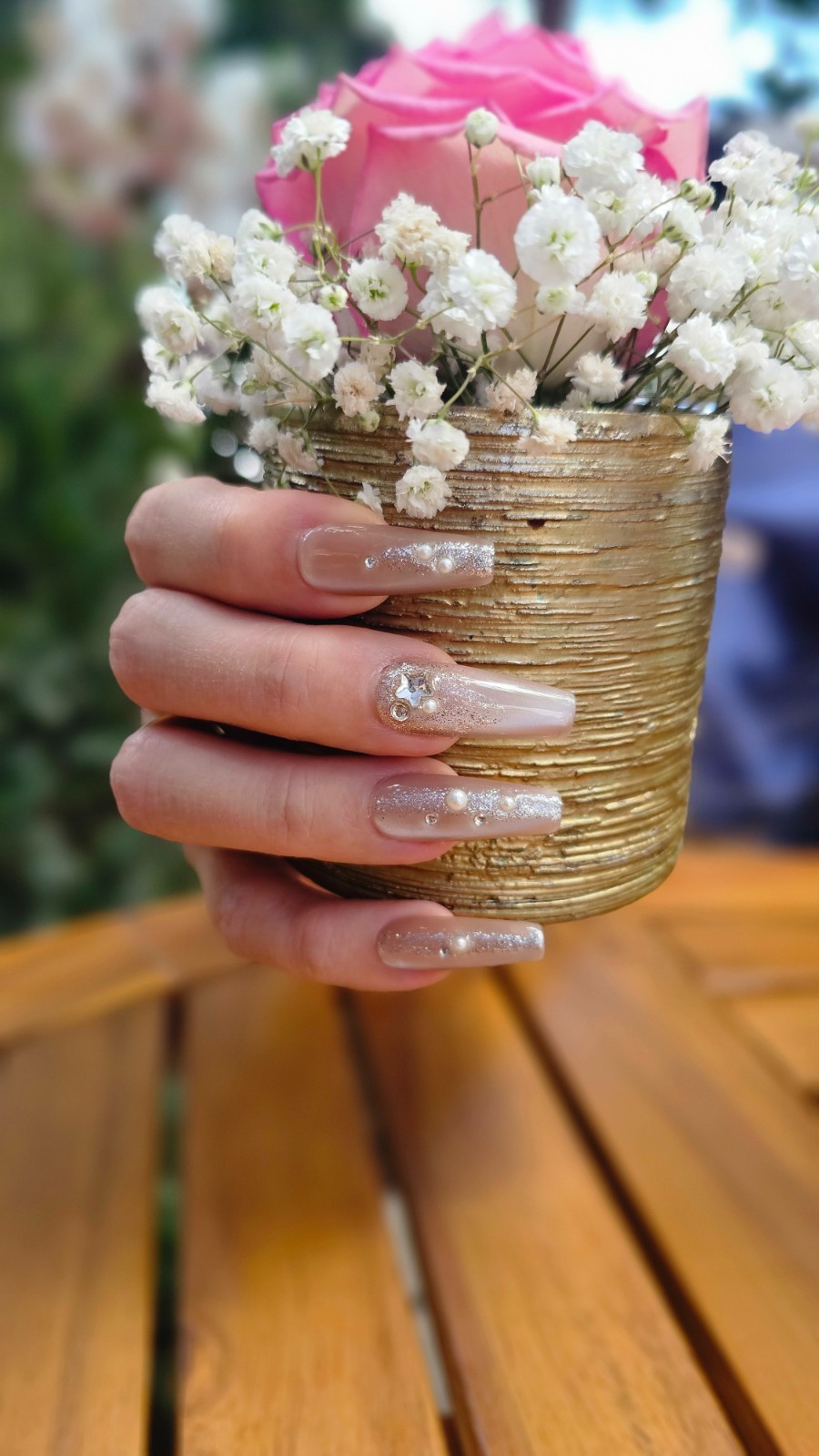 Handmade Press-On Nails – Champagne Pearl Sparkle | LLN-C002