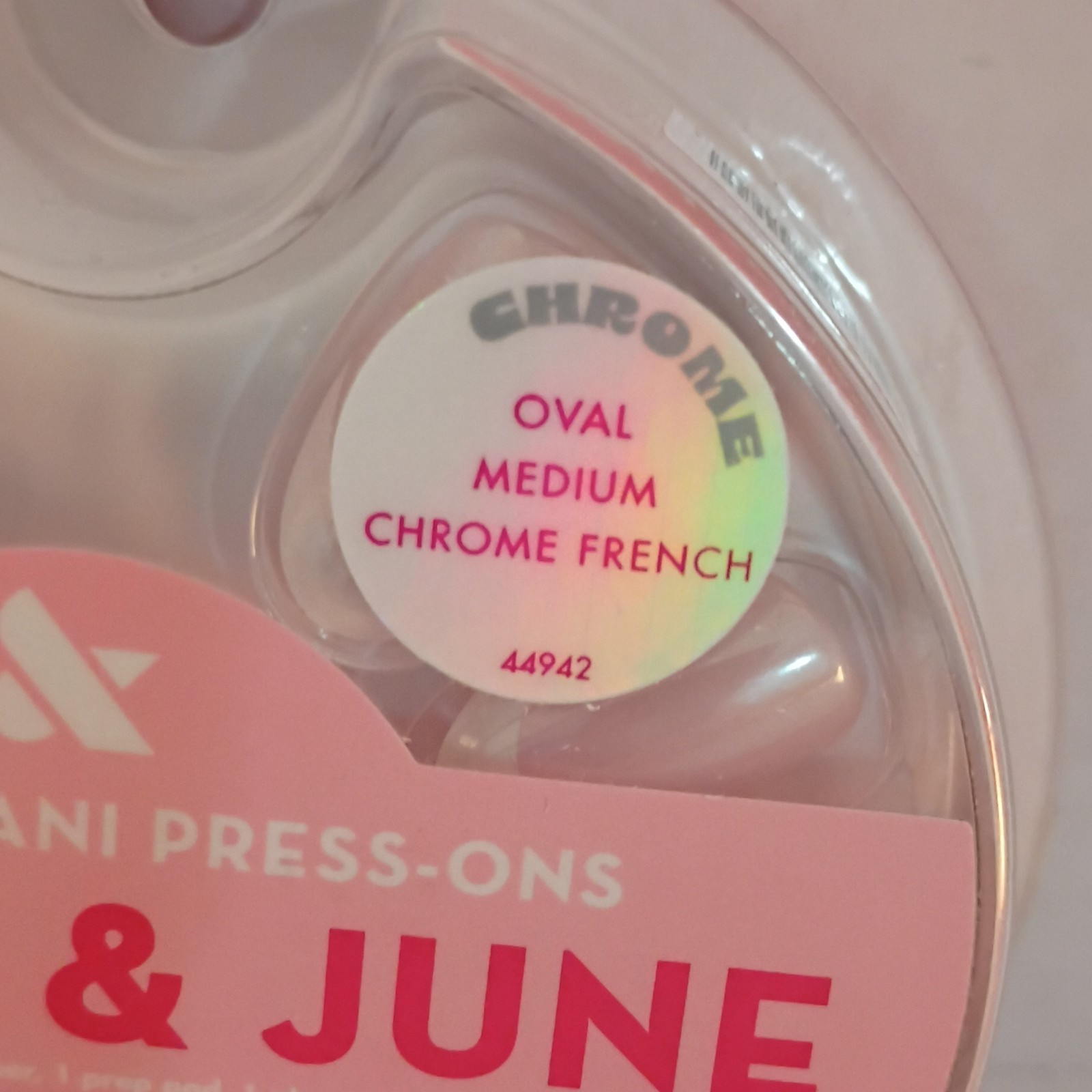 Olive & June Press-On Nails Pink Oval Medium Chrome French Pre-Designed 44942
