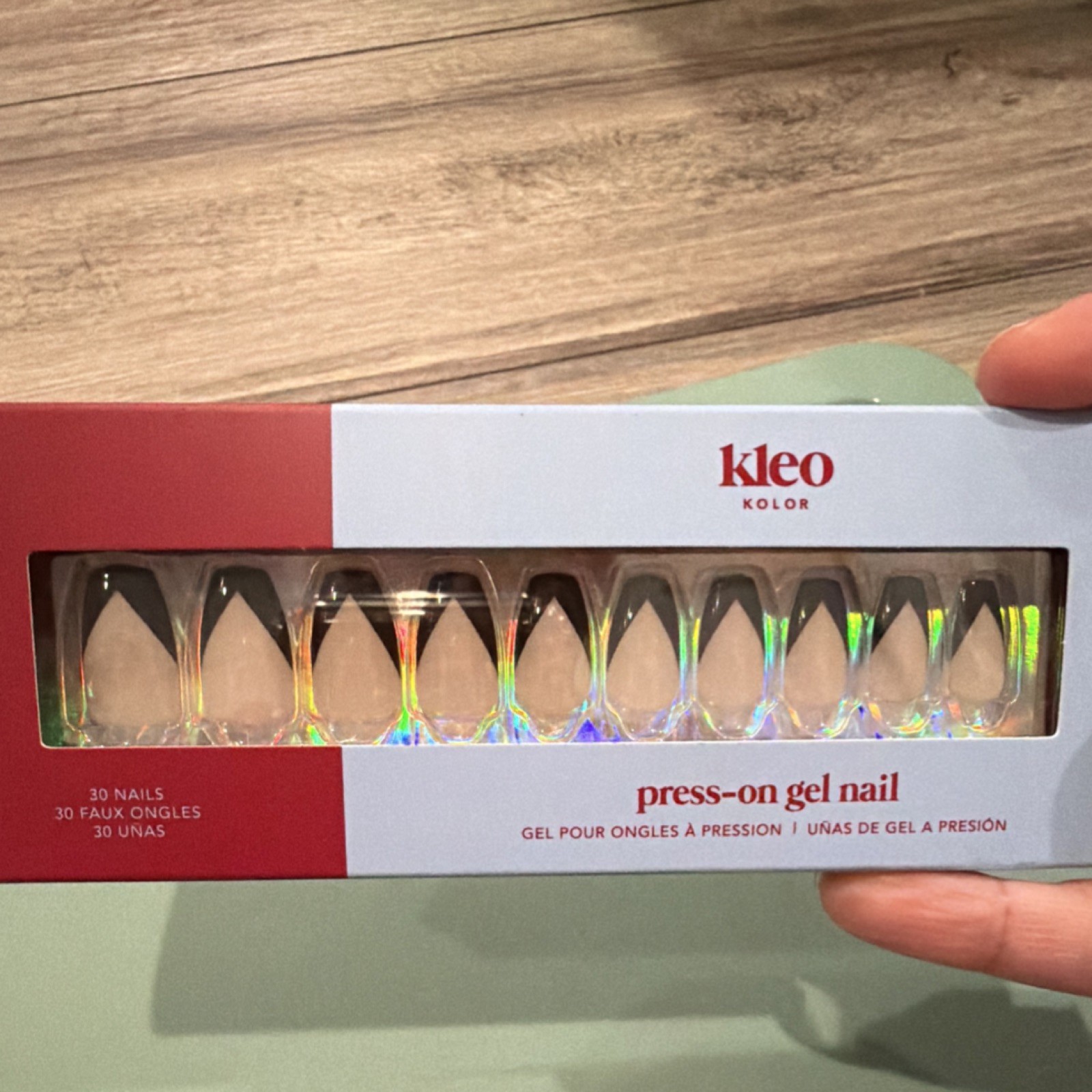 Kleo Kolor Press-On Nails Pre-Designed Black/Beige French Tip Almond