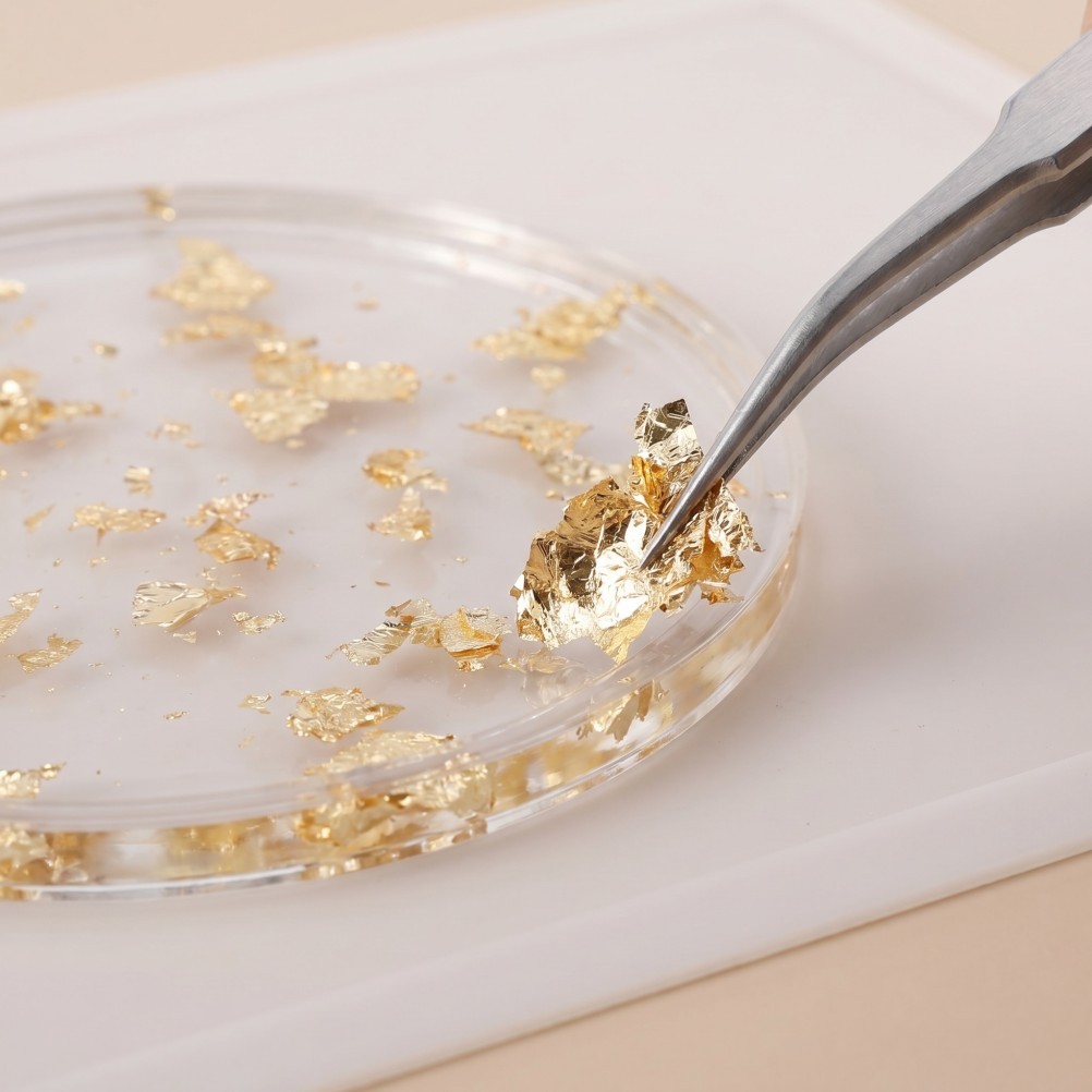Reusable Metallic Nail Art Gold Foil Flakes for Crafting and Manicure Designs