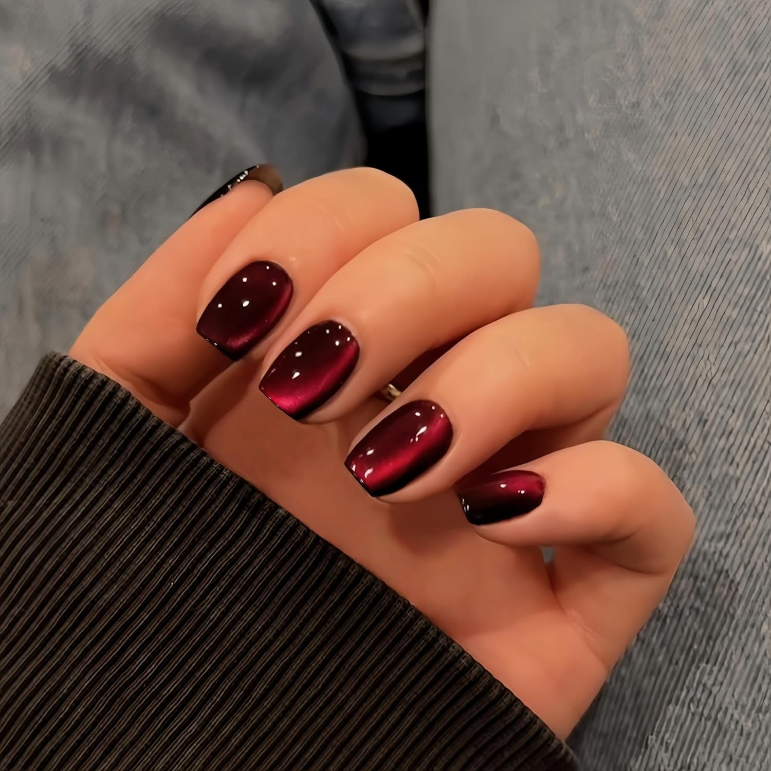 Cat Eye Dark Red Press on Nails Short, 30 Pcs Press on Nails Square, Sparkly …