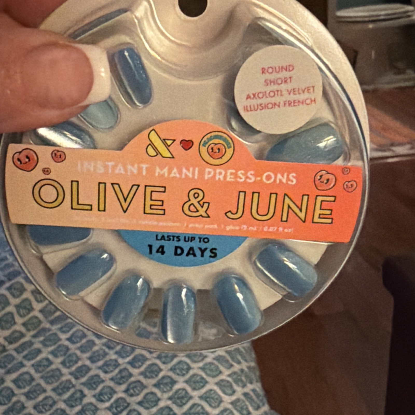 Lot Of 4 Olive And June Press On Nails – Brand New. Blue Velvet Nails.