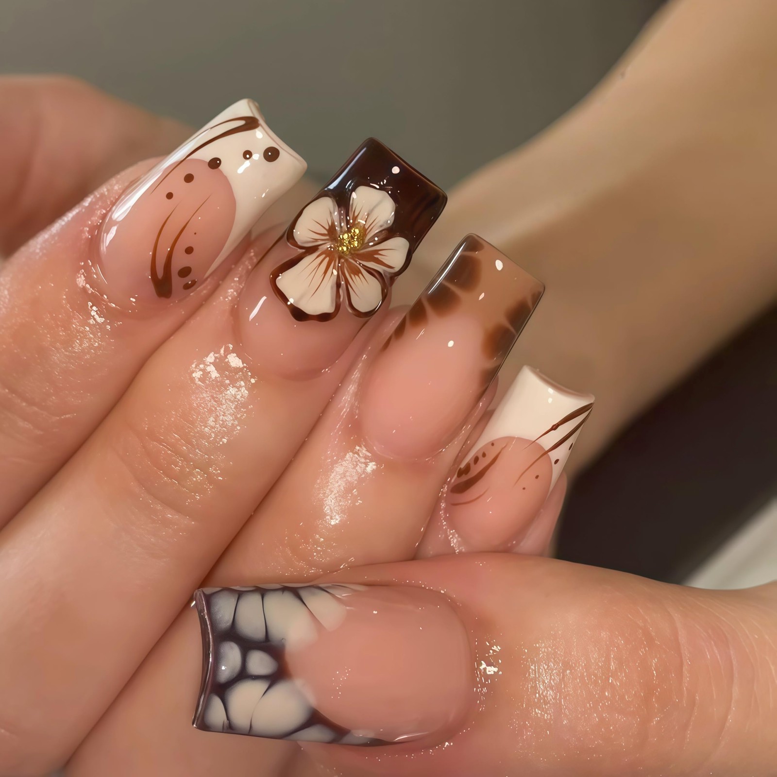 24Pcs Fall Press on Nails Medium Square Fake with 4*2*0.03, Multicolor