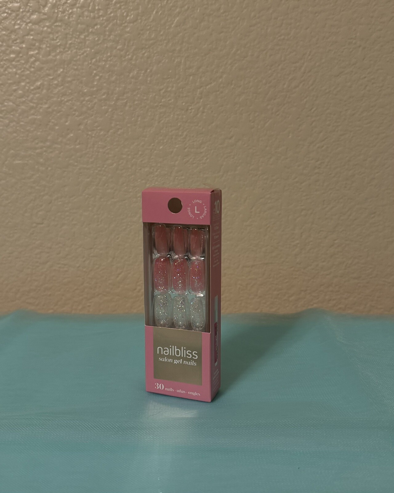 BNWOT Nailbliss Press On Nail Kit – Long Length – Cinnamon Rolls (GN88)