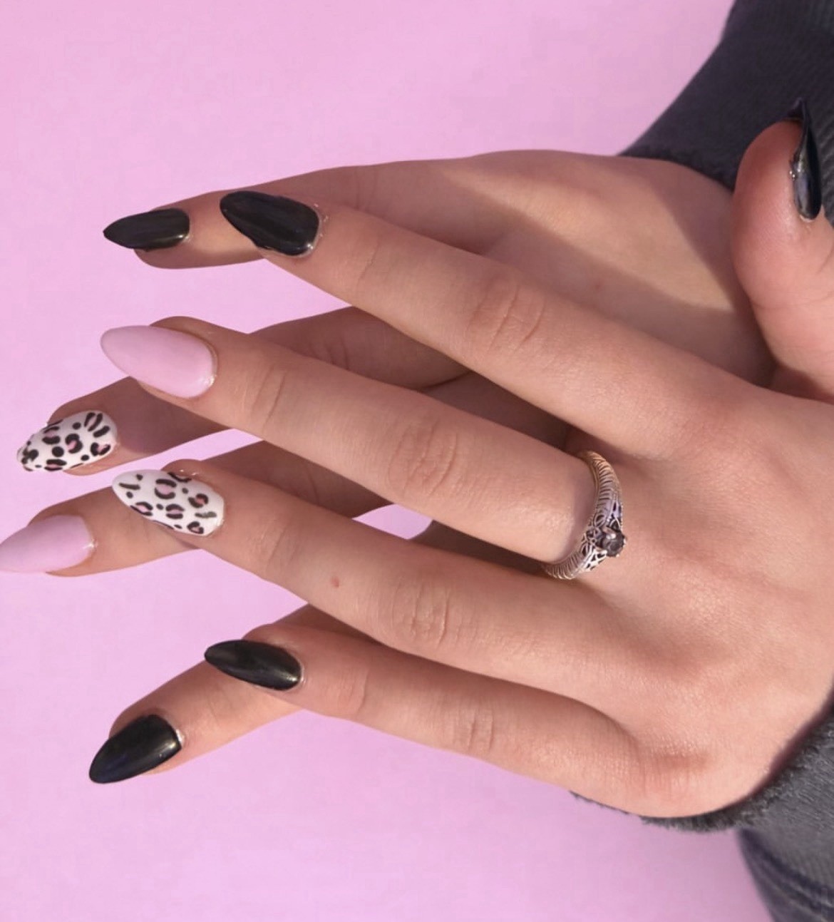 Handmade custom press on nails!