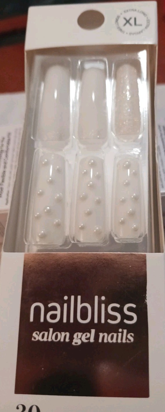 1 Dashing Diva nailbliss Glue-On Nail Kit XL white pearl glitter 30 tot seal