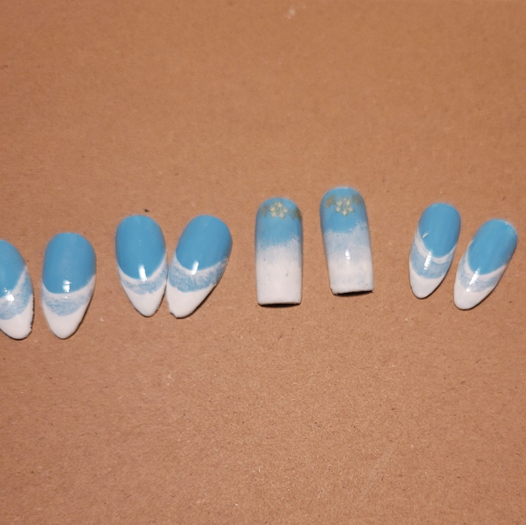 Press-On Nails Nails| Kawaii Blue/White French| Shape Almond| Size Medium| Reusa