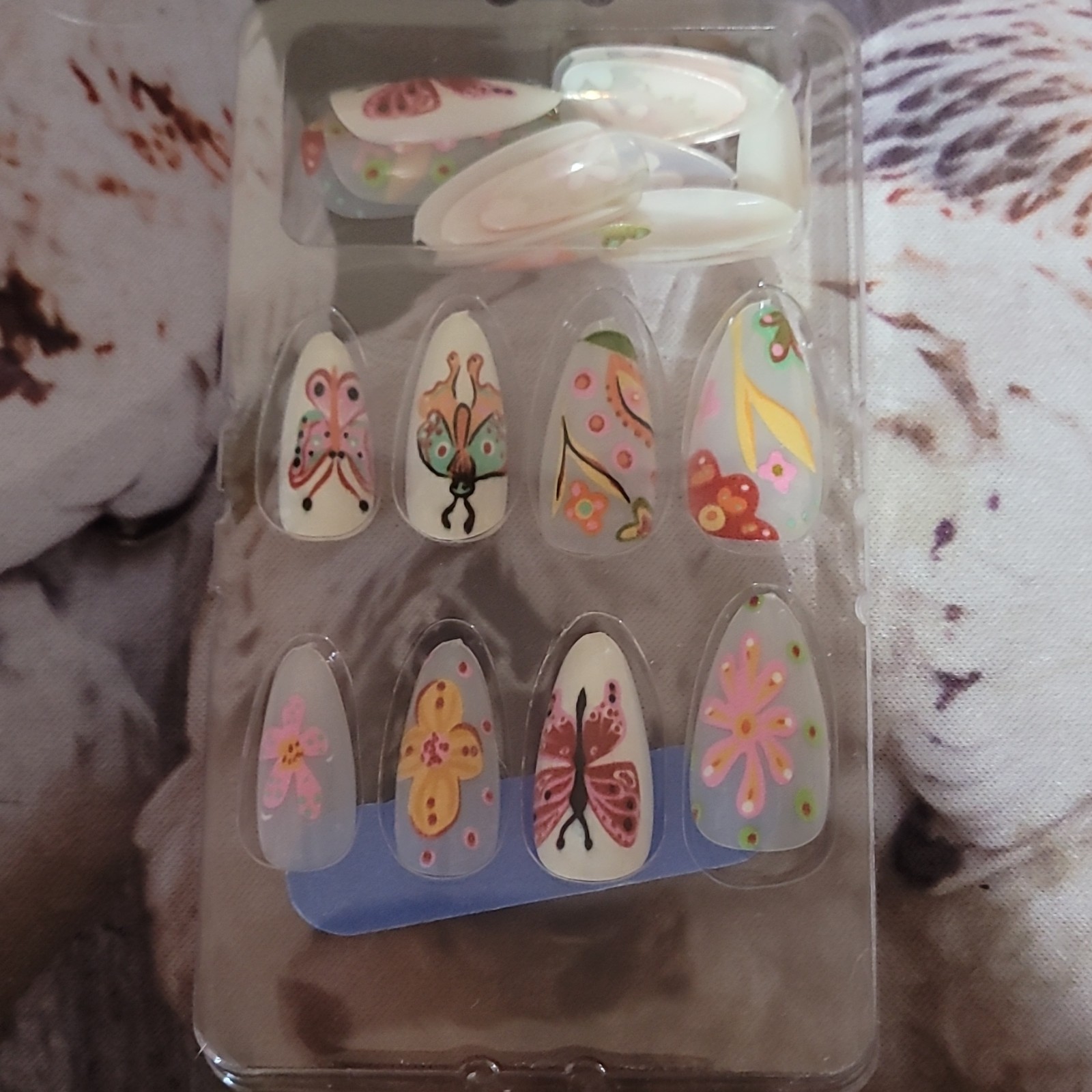 Pre-Designed Press-On Nails Medium Almond Butterfly Floral Multicolor