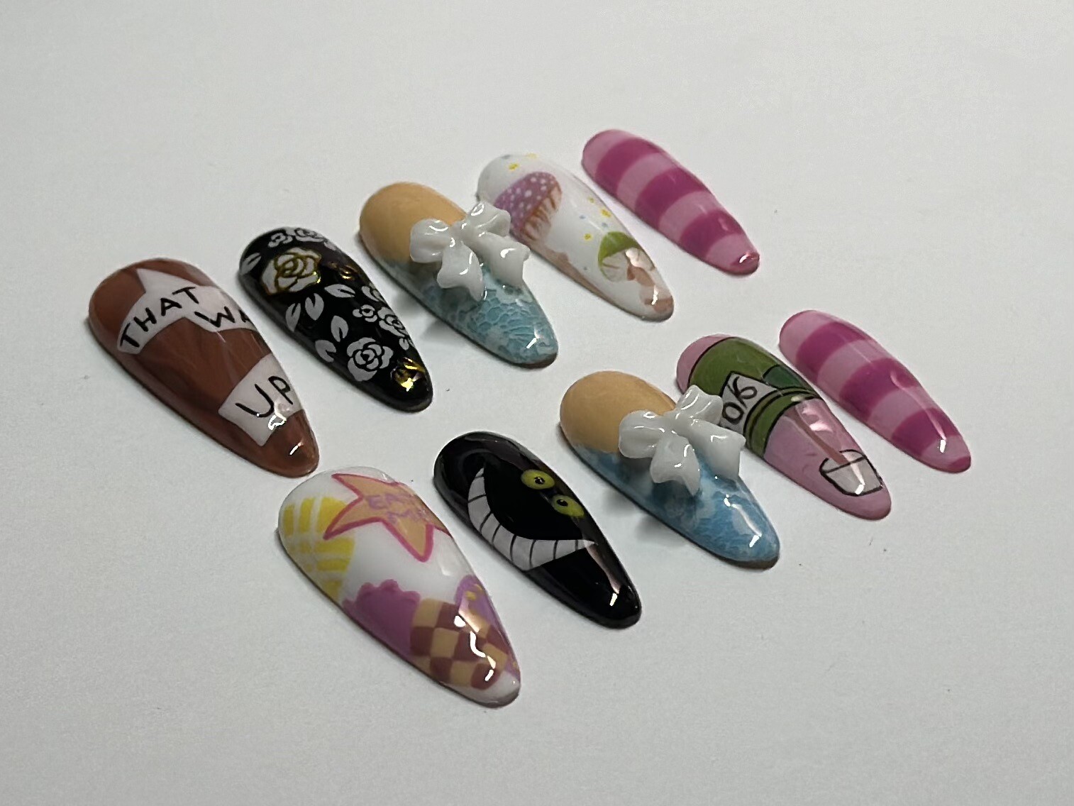 Alice In Wonderland Press On Nails