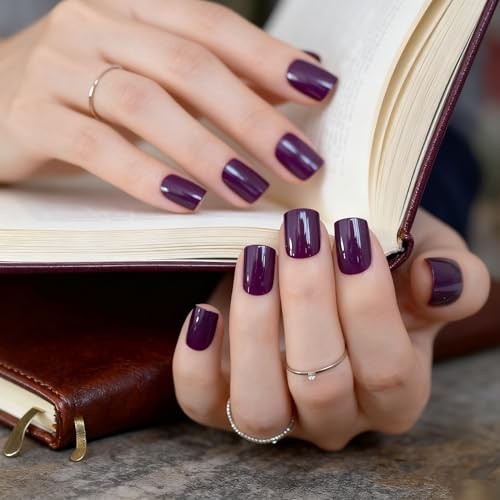 Elegant Purple Glossy Press On False Nails Short Squoval Fake Nails Daily 100C