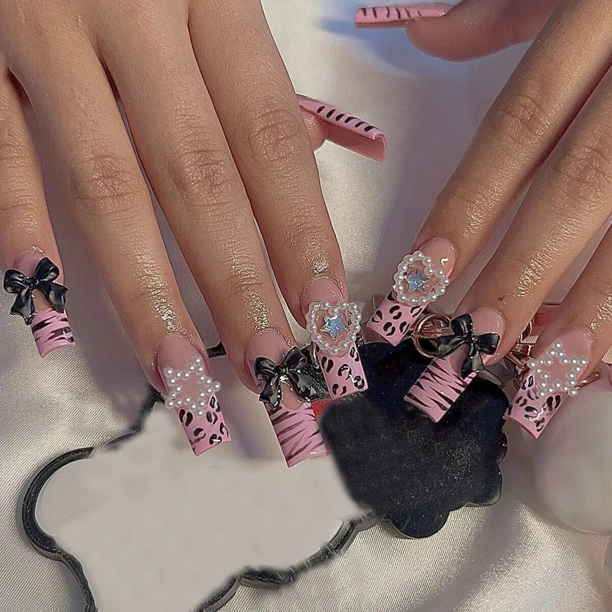 24Pcs Extra Long Square Fake Nail with Glue 3D Little Bear Bow Design False Nail
