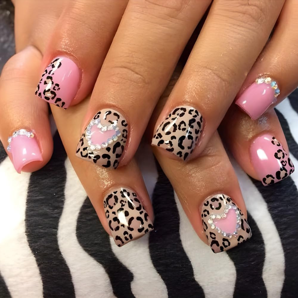 Medium Press on Nails Coffin – Black French Tip Fake Nails with Bow Charms Desig