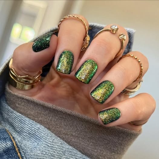 Red Aspen Press On Nails- Sprinkled In Stardust, Shannon Short Square Glitter