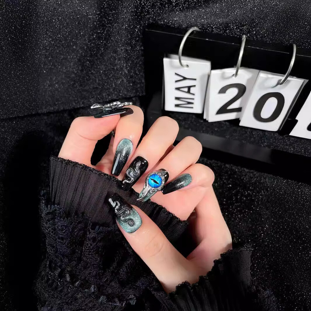 Pure hand-worn nail patch finished metal butterfly fake nails removable