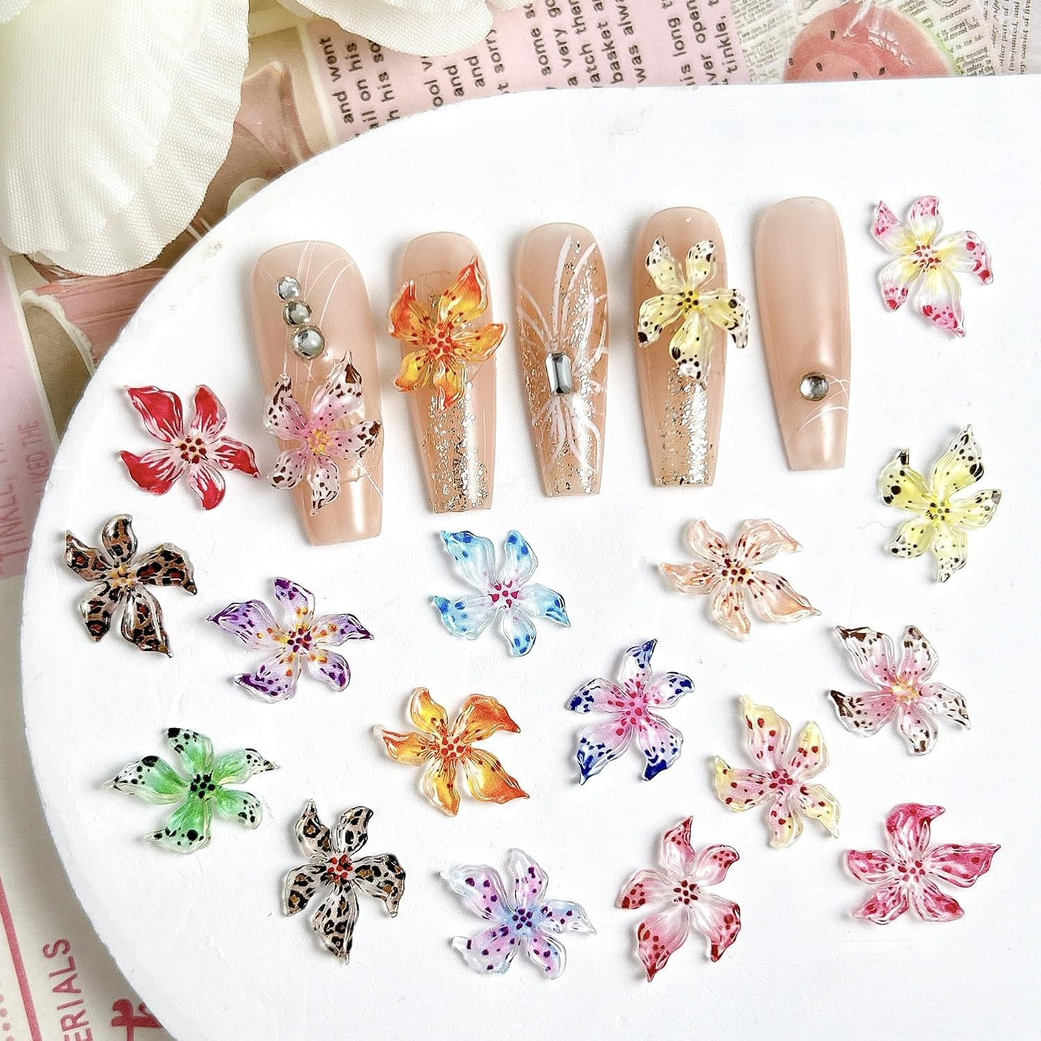 50Pcs Flower Nail Art Charms 3D Resin Hawaii Nail Art Supplies Hibiscus Floral N