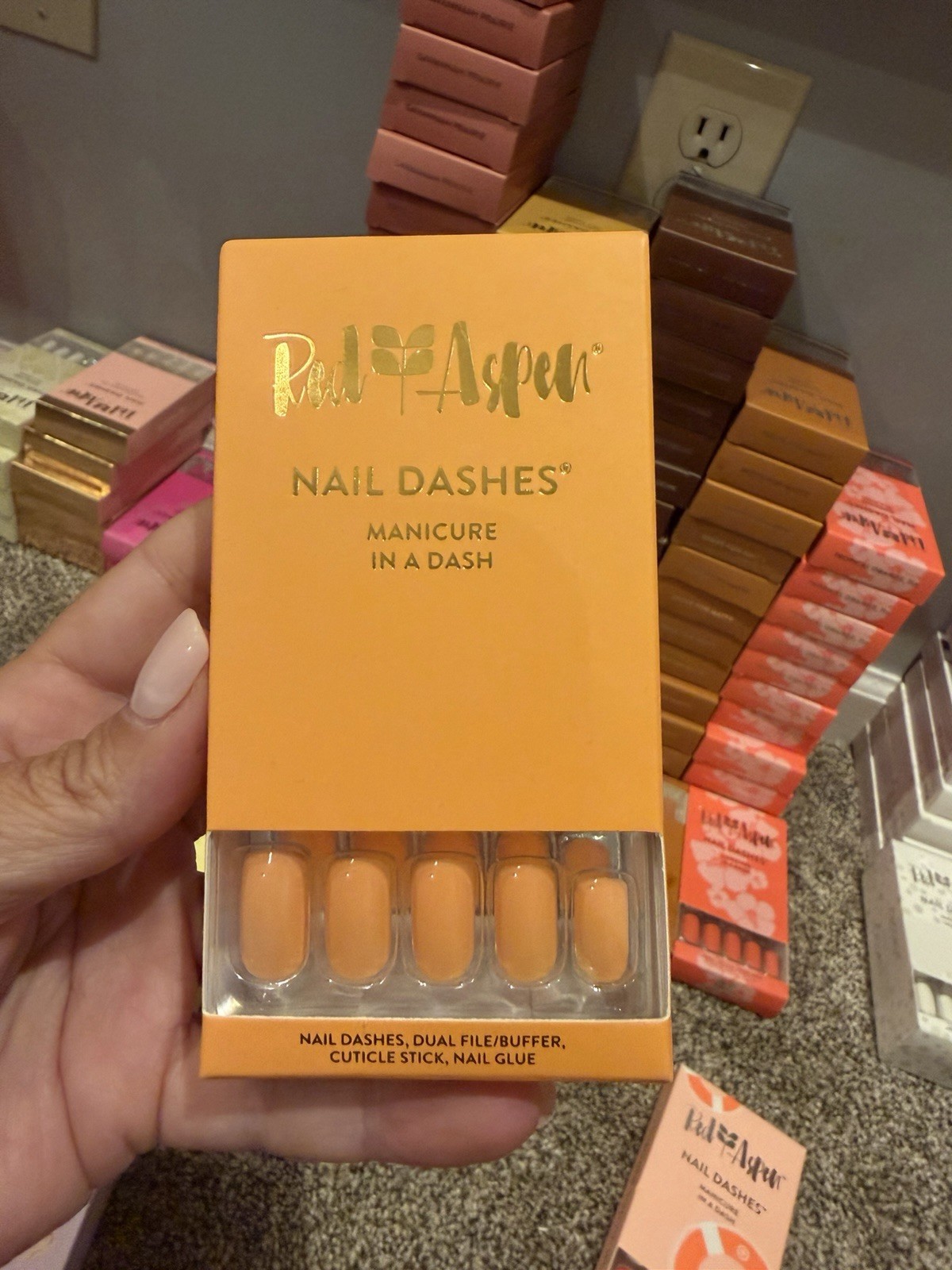 Red Aspen Nail Dashes