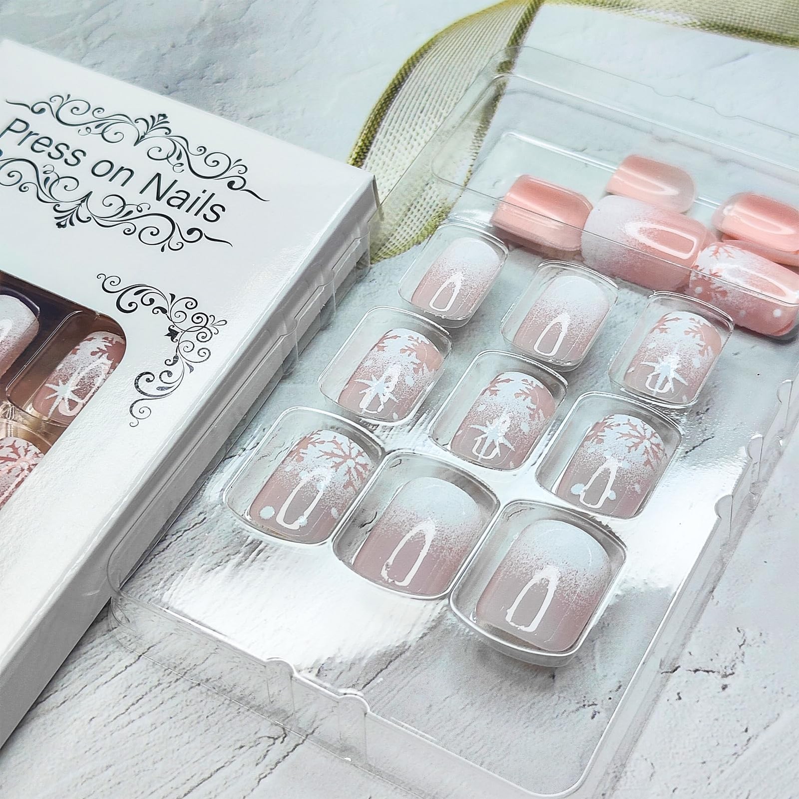 Mkwntg Christmas Press on Nails Short square Fake Short, Multicolor