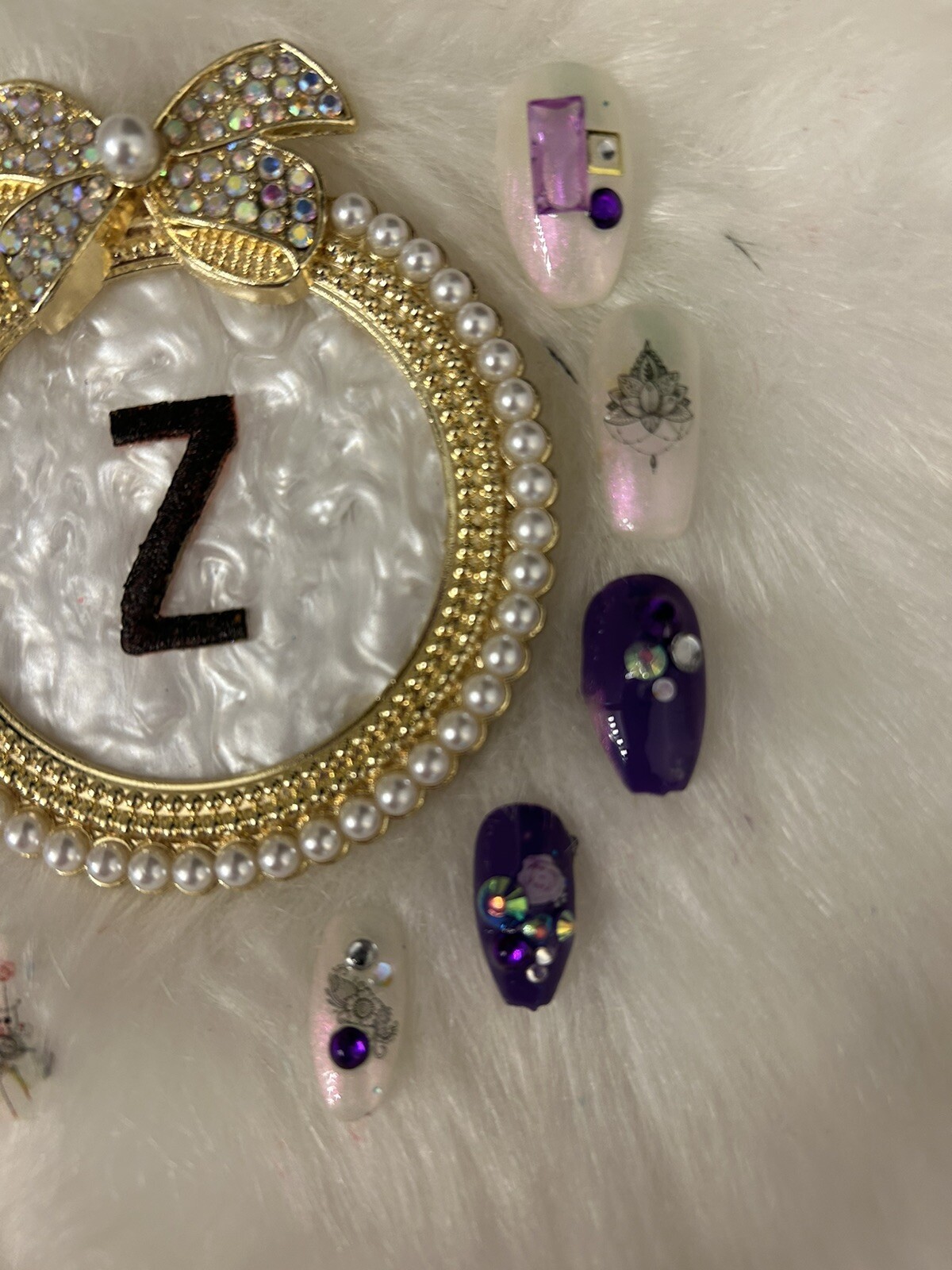 Z NAILZ! Gorgeous Set Of Handmade Medium Almond purple Press On Nails