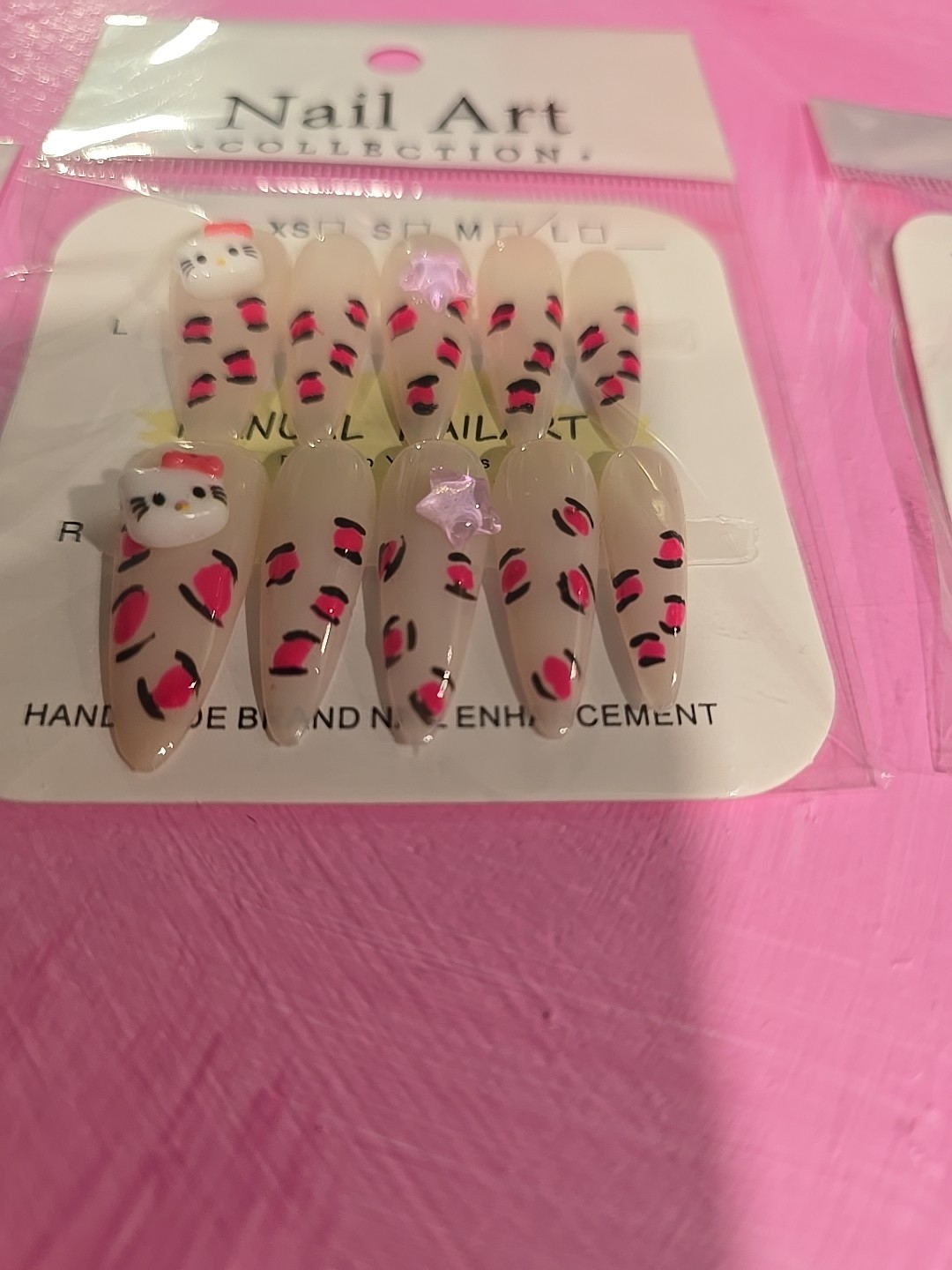 3 Sets Of Hello Kitty Size Medium Press On 3D Nails Set 1