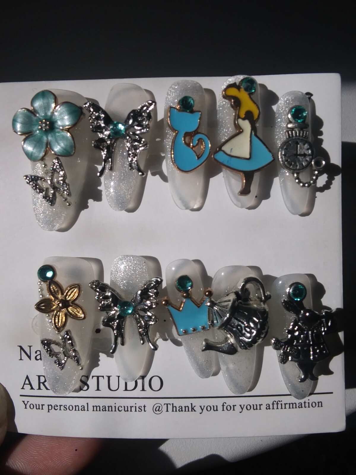 Handmade press On Nails Size M Alice In Wonderland